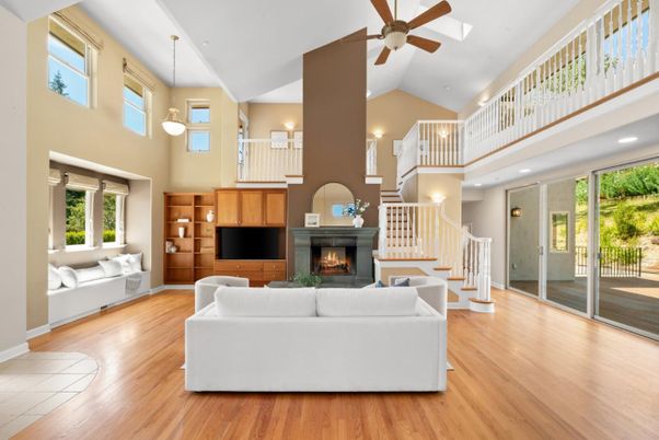 Fireplace, Interior, Living room, Pendant Lights, Recessed Lighting, Wood Texture Flooring