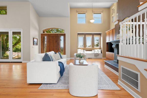 Interior, Living room, Pendant Lights, Wood Texture Flooring