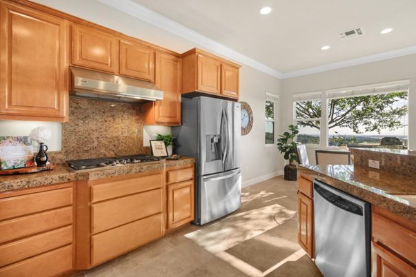 Dining room, Interior, Kitchen, Recessed Lighting, Stainless Steel Appliances