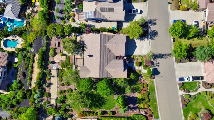 Exterior, Drone