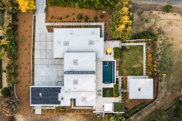 Exterior, Drone
