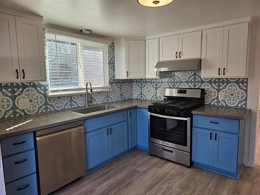Interior, Kitchen, Stainless Steel Appliances, Wood Texture Flooring