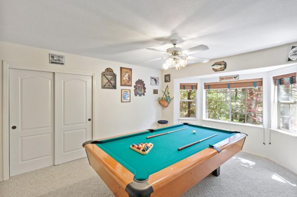 Billiard Table, Game Room, Interior