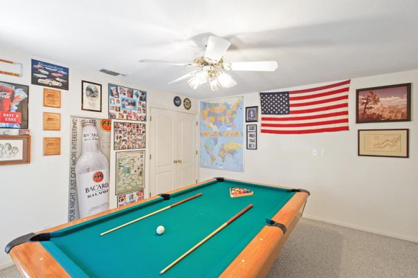 Billiard Table, Game Room, Interior
