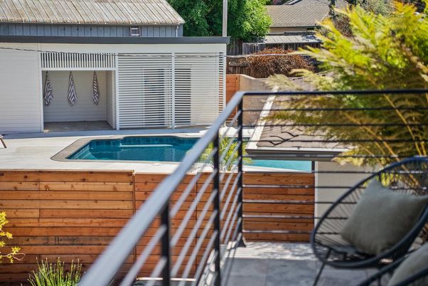 Exterior, Pool
