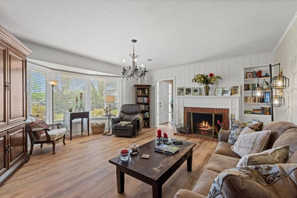 Chandelier, Fireplace, Interior, Living room, Pendant Lights, Wood Texture Flooring