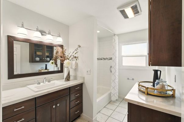 Bathroom, Dual Sink Vanities, Interior, Recessed Lighting