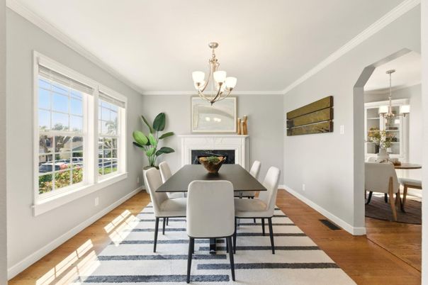 Chandelier, Dining room, Fireplace, Interior, Wood Texture Flooring