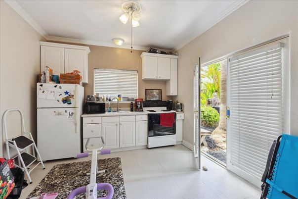 Interior, Kitchen