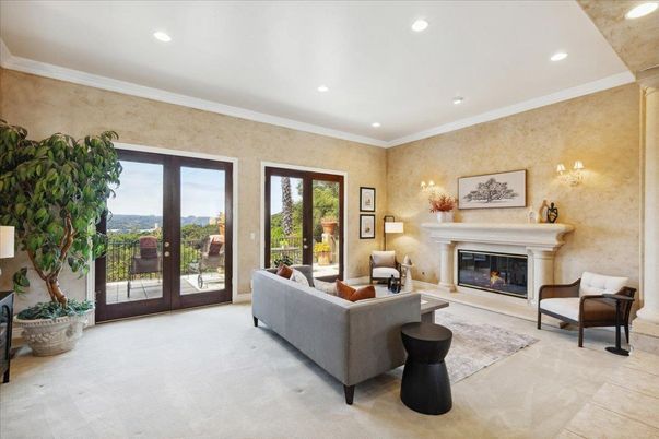Fireplace, Interior, Living room, Recessed Lighting