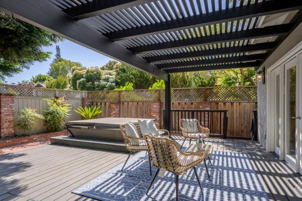 Exterior, Hot Tub