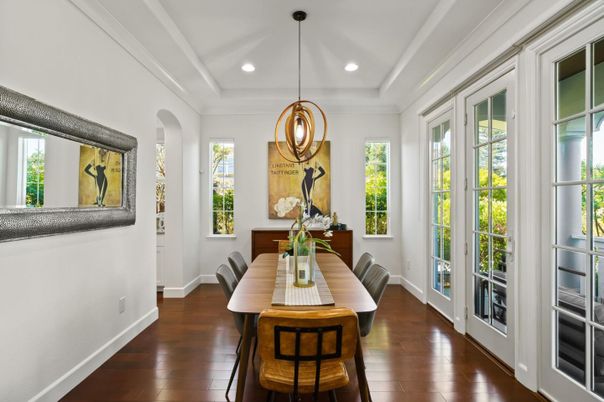 Chandelier, Dining room, Interior, Pendant Lights, Recessed Lighting, Wood Texture Flooring