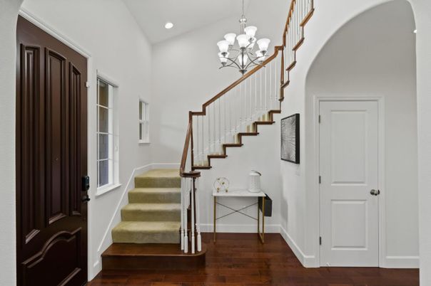 Chandelier, Interior, Recessed Lighting, Wood Texture Flooring