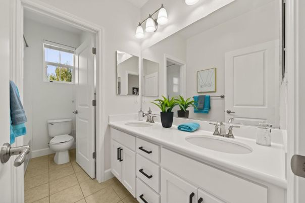 Bathroom, Dual Sink Vanities, Interior