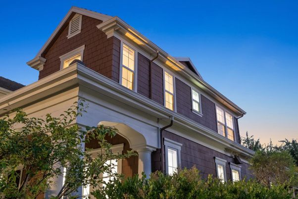 Exterior, Facade, None