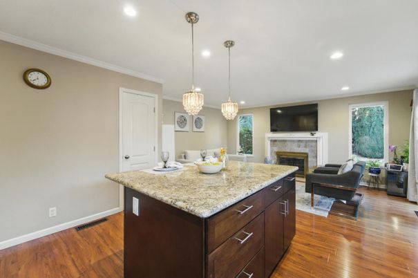 Fireplace, Interior, Living room, Pendant Lights, Recessed Lighting, Wood Texture Flooring