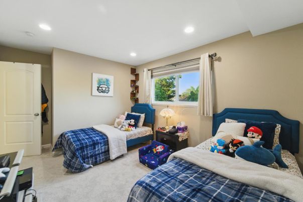 Bedroom, Interior, Recessed Lighting