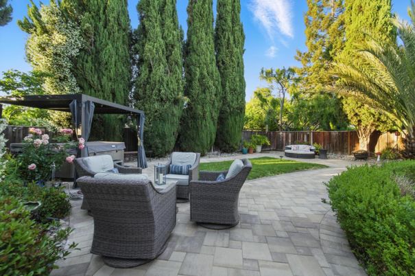 Backyard, Exterior, Hot Tub