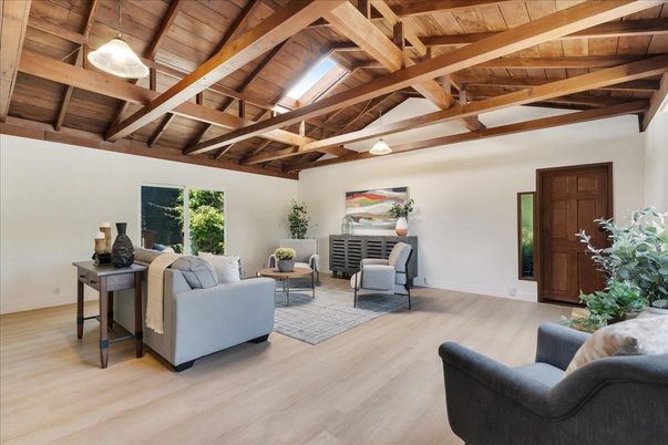 Interior, Living room, Pendant Lights, Wooden Beams, Wooden Ceilings, Wood Texture Flooring