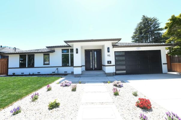 Attached, Exterior, Facade, Modern