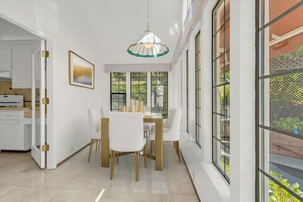 Dining room, Interior, Kitchen, Pendant Lights