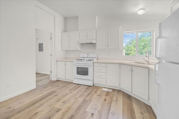 Interior, Kitchen, Wood Texture Flooring