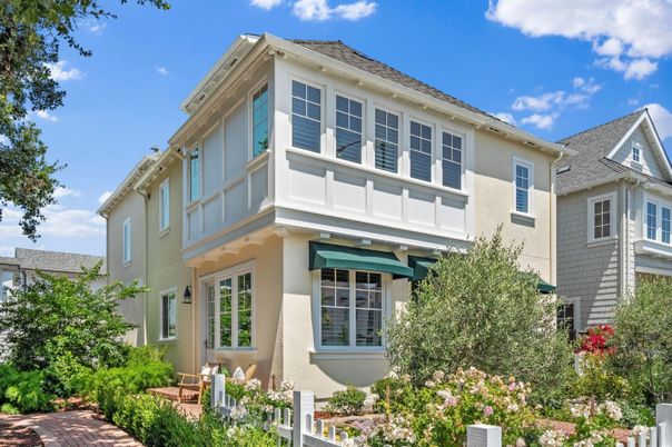 Exterior, Facade, American Craftsman