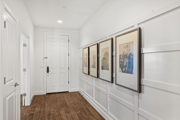 Interior, Recessed Lighting, Wood Texture Flooring