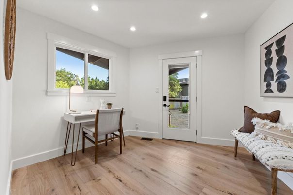 Home Office, Interior, Recessed Lighting, Wood Texture Flooring