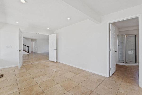 Bathroom, Empty room, Interior, Recessed Lighting