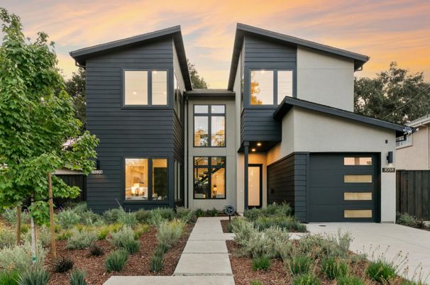 Attached, Exterior, Facade, Modern