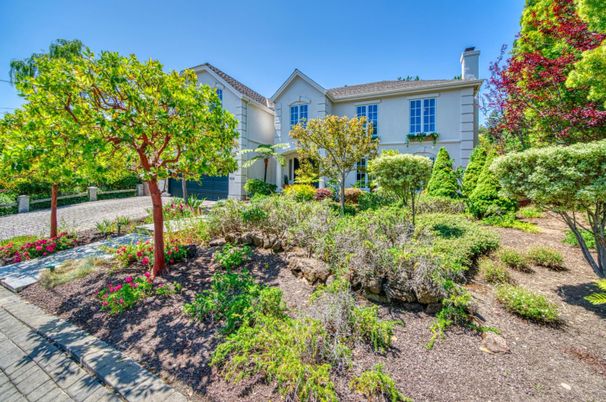 Backyard, Exterior, Facade, Mediterranean