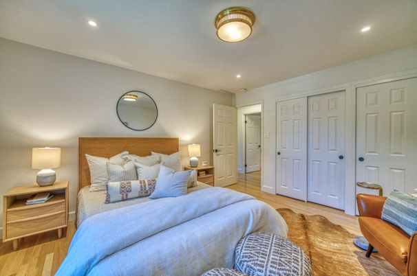 Bedroom, Interior, Recessed Lighting, Wood Texture Flooring