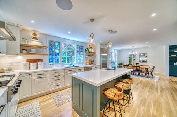 Dining room, Interior, Kitchen, Pendant Lights, Recessed Lighting, Stainless Steel Appliances, Wood Texture Flooring