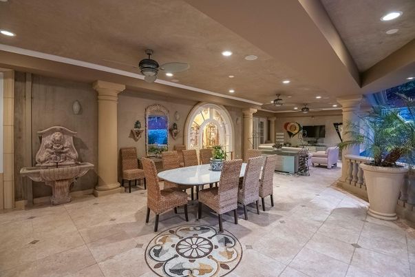 Dining room, Interior, Living room, Recessed Lighting