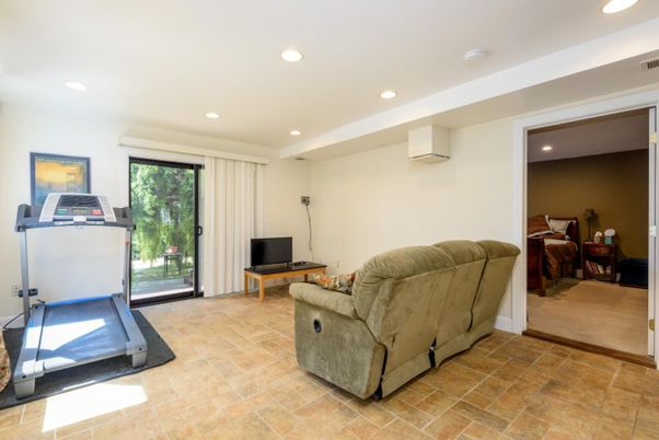 Fitness Equipment, Interior, Recessed Lighting