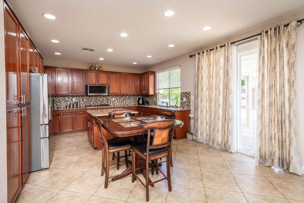 Dining room, Interior, Kitchen, Recessed Lighting
