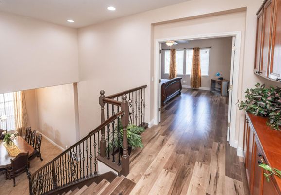 Interior, Recessed Lighting, Wood Texture Flooring