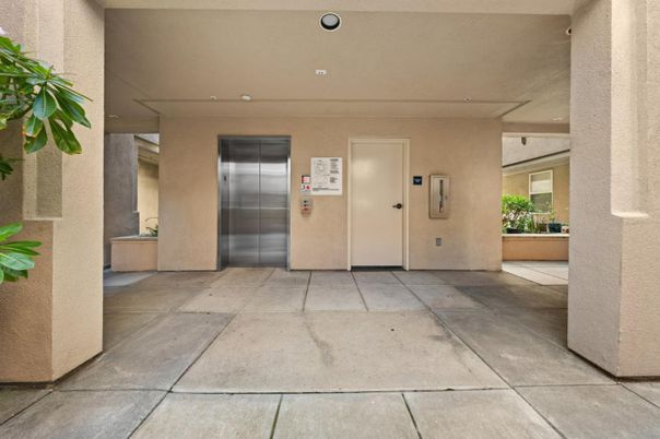 Elevator, Interior