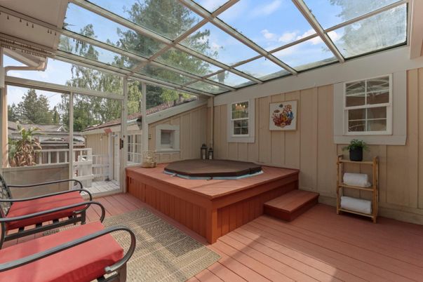 Glass Ceilings, Hot Tub, Interior, Sun Room