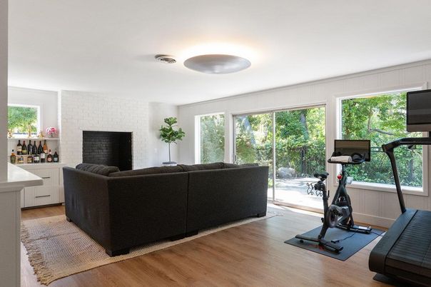 Fitness Equipment, Interior, Living room, Wood Texture Flooring