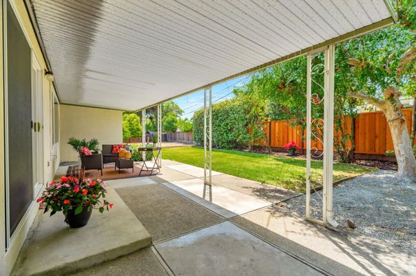 Exterior, Sun Room