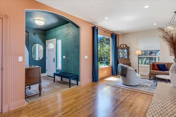 Interior, Living room, Recessed Lighting, Wood Texture Flooring