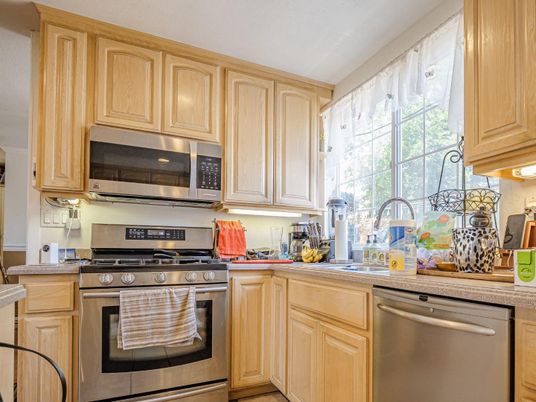 Interior, Kitchen, Stainless Steel Appliances