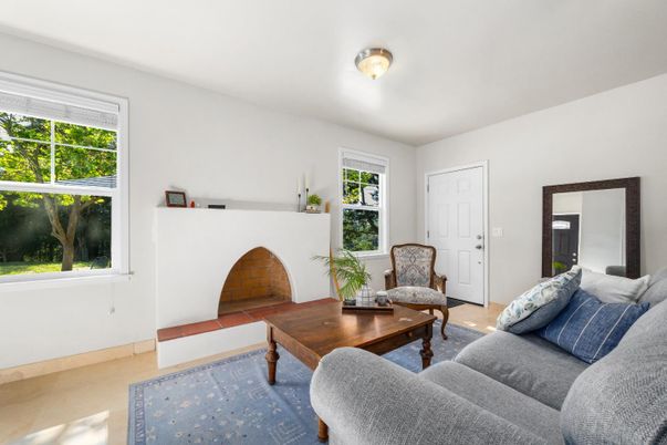Fireplace, Interior, Living room