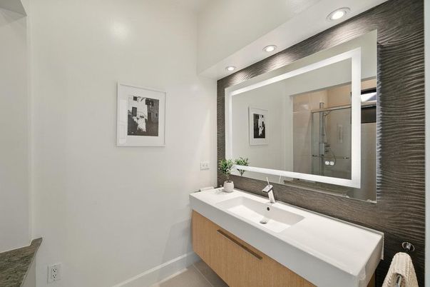 Bathroom, Interior, Recessed Lighting