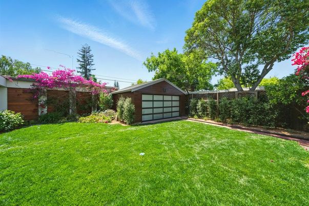 Backyard, Detached Garage, Exterior