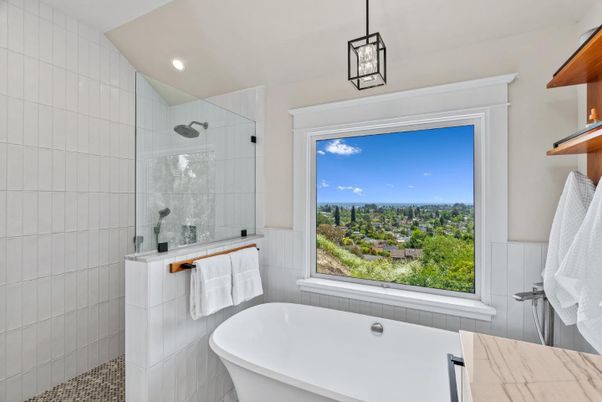 Bathroom, Free Standing Baths, Glass Shower, Interior, Pendant Lights, Recessed Lighting