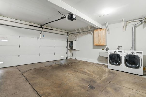 Garage, Interior, Washer
