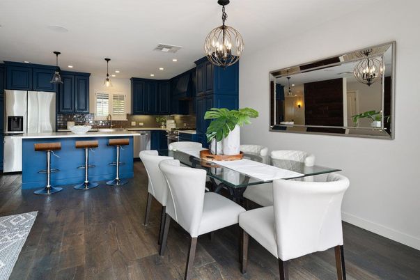Chandelier, Dining room, Interior, Kitchen, Pendant Lights, Recessed Lighting, Stainless Steel Appliances, Wood Texture Flooring